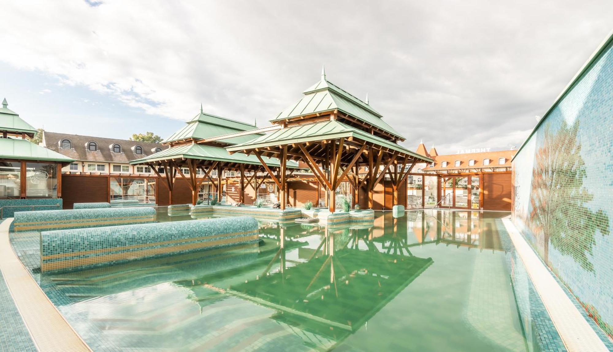 Aqua Hotel Termal Mosonmagyaróvár Extérieur photo