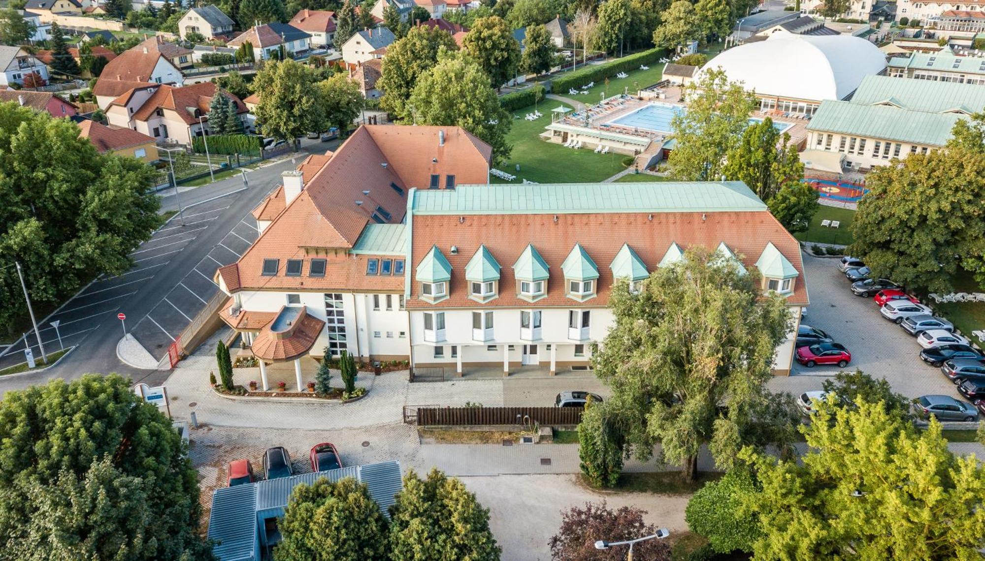 Aqua Hotel Termal Mosonmagyaróvár Extérieur photo