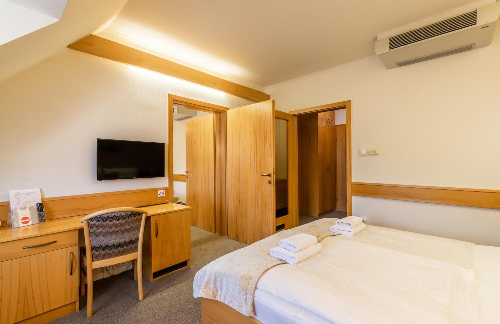 Aqua Hotel Termal Mosonmagyaróvár Extérieur photo