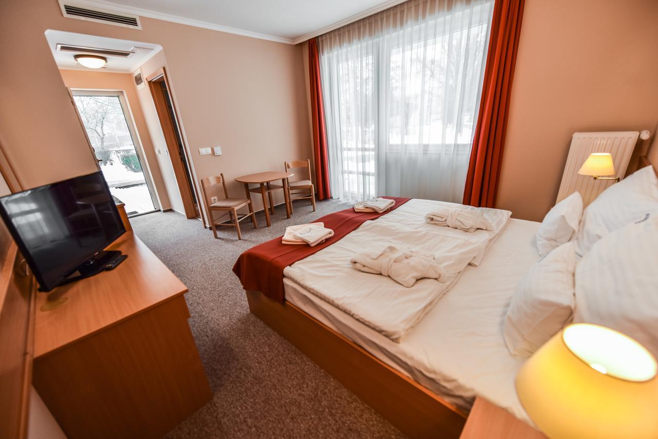 Aqua Hotel Termal Mosonmagyaróvár Extérieur photo
