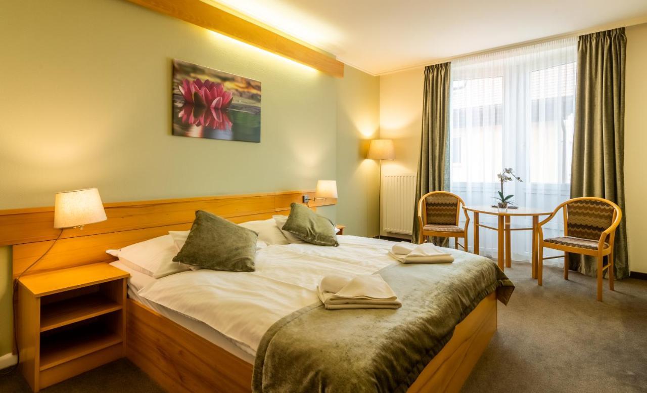 Aqua Hotel Termal Mosonmagyaróvár Extérieur photo